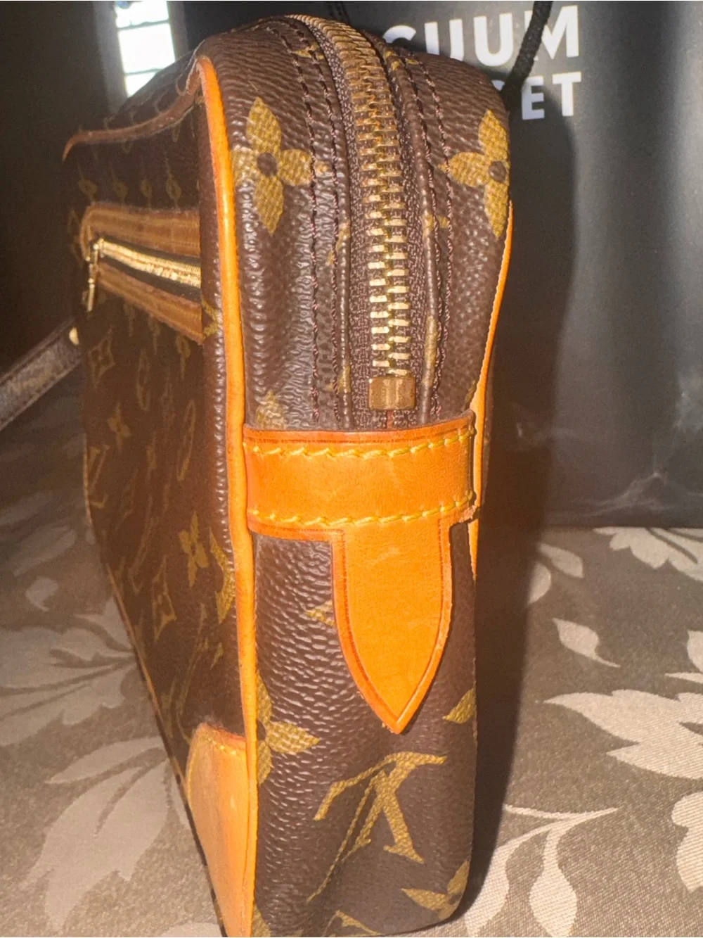 Louis Vuitton classic louis
